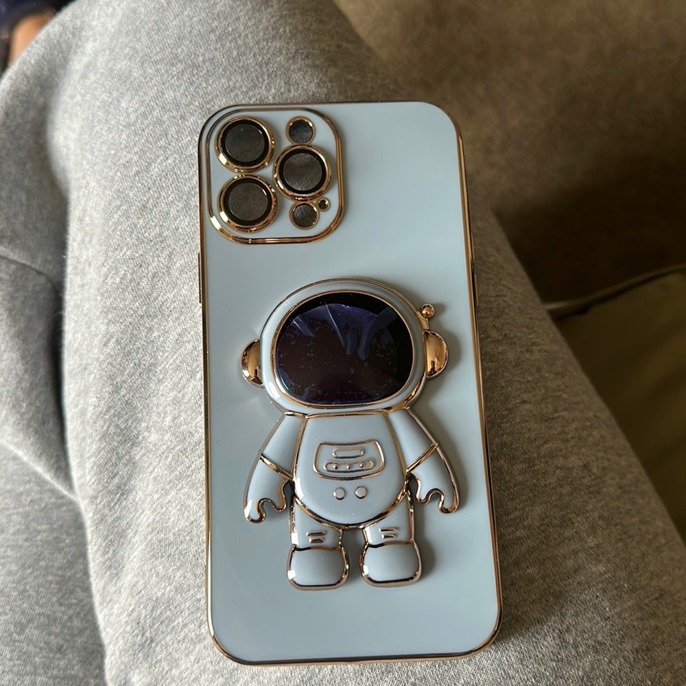 Blue iPhone 13 Pro Max case